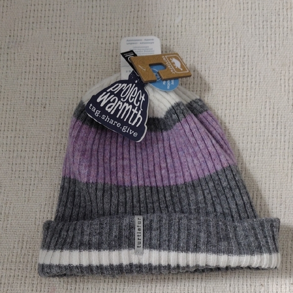 NWT Turtle Fur Kye Liliac Gray And White Striped Womens Winter Hat - Picture 1 of 7